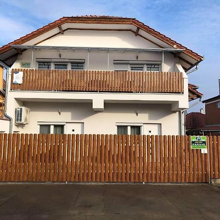 Hajdúszoboszló Jacint Apartman B&B 외부 사진